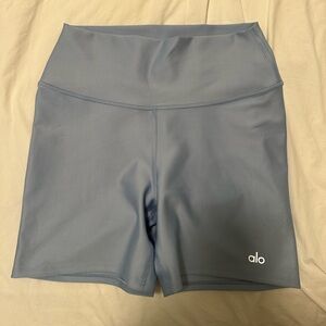 ALO Yoga Women's Light blue yoga shorts
